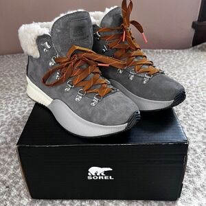 NWT Sorel Out N About III Conquest Boots Quarry Fawn Waterproof Women 7.5